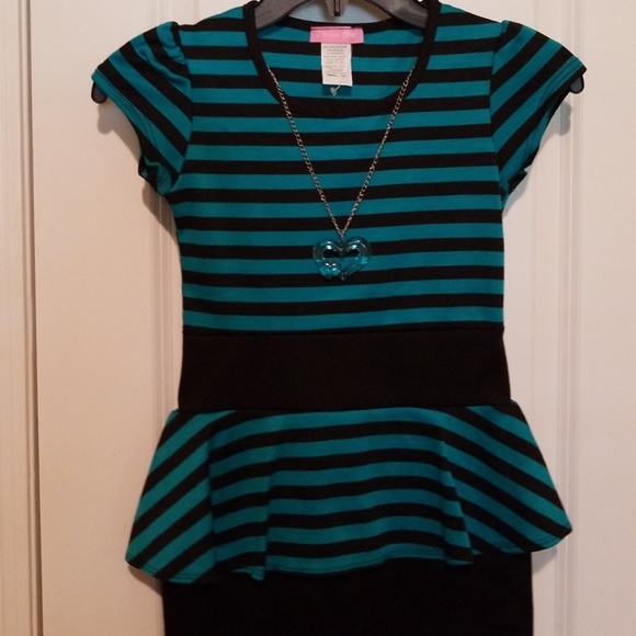 Dress - Picture 2 of 3